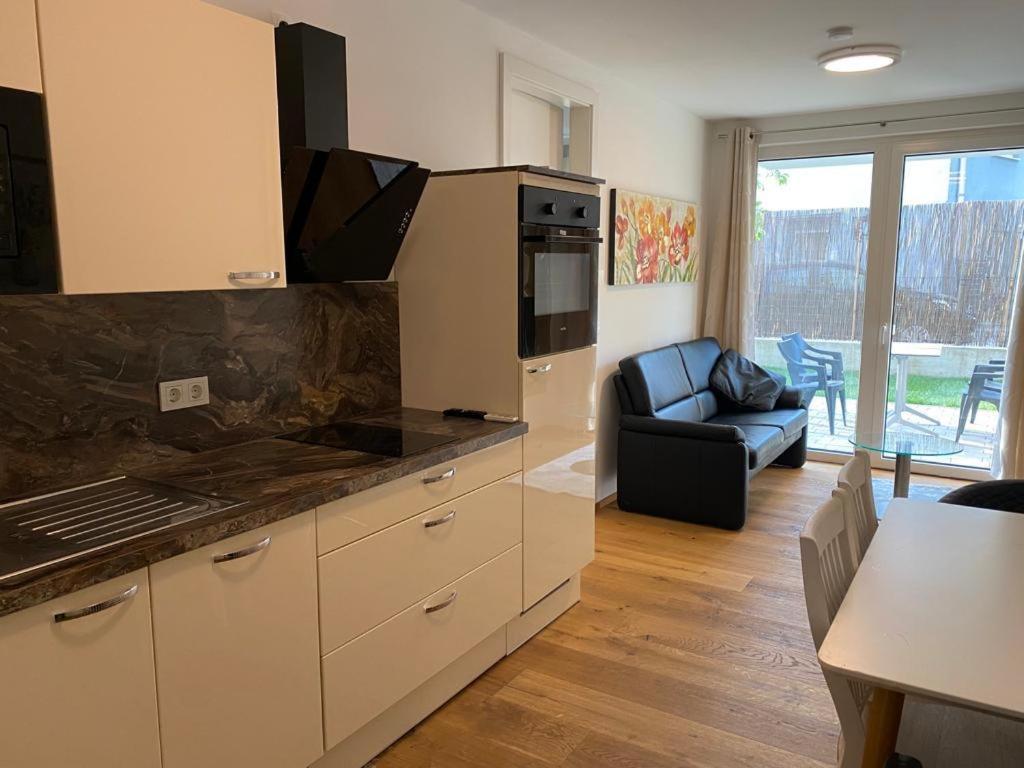 Modern Apartment With Garden Near City Center Wien Exteriör bild